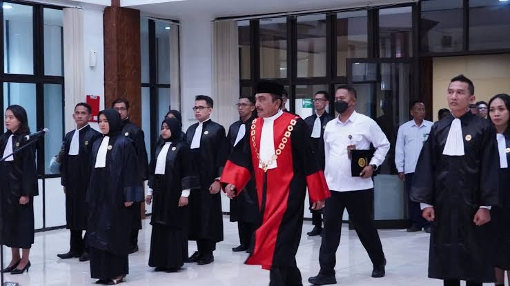 Hari Bersejarah! 30 Advokat Muda FAMI Diambil Sumpahnya di Pengadilan Tinggi Yogyakarta